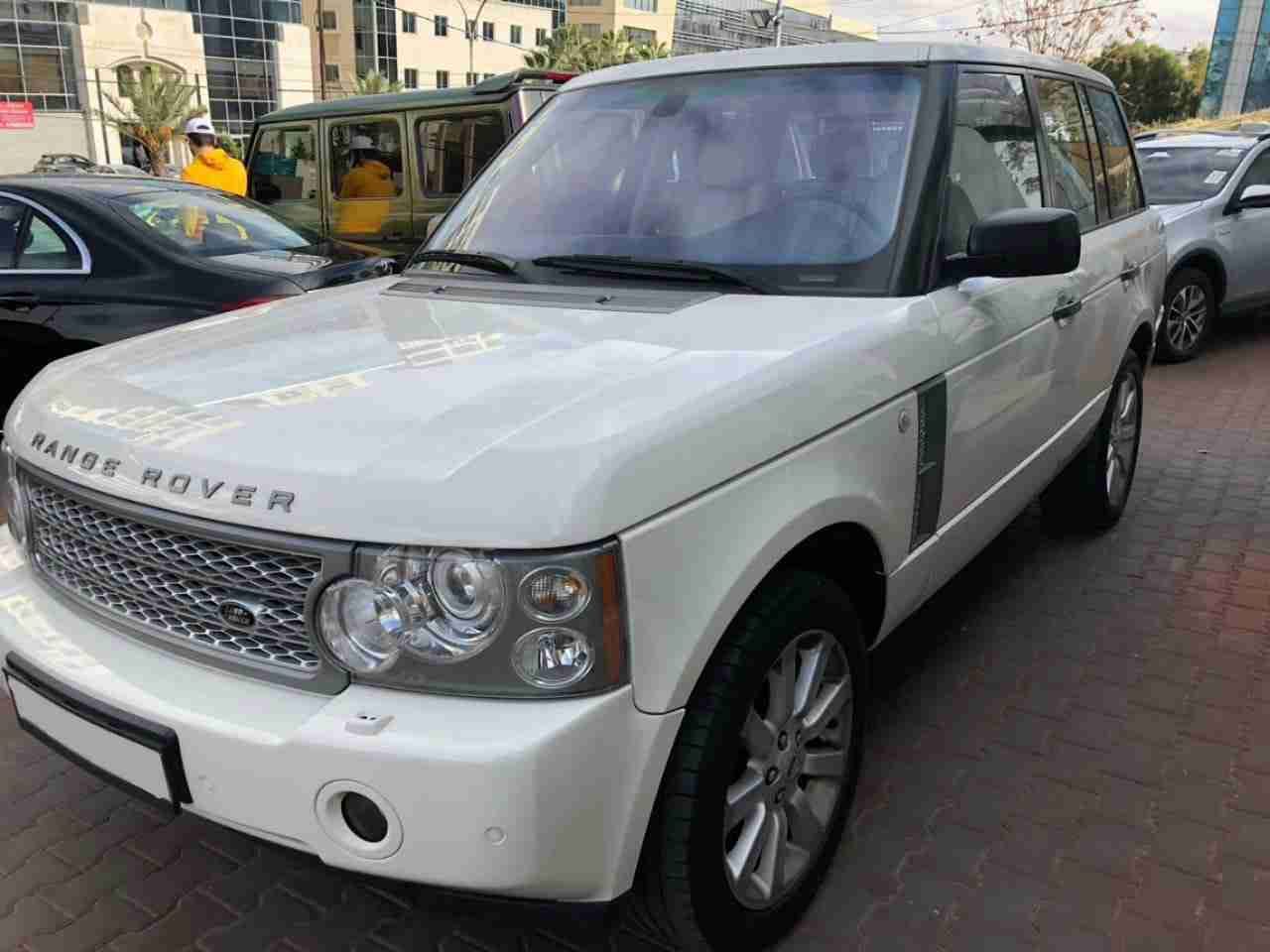 رنج روفر فوك سوبرتشارج بحالة الوكاله موديل 2008
لا تنسَ أنك شاهدت هذا الإعلان في عنكبوت
فحص ك...