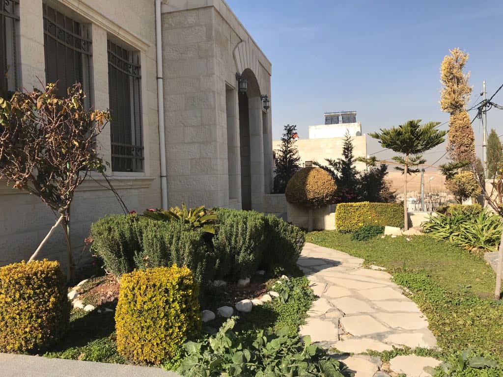 فيلا 560م للبيع في شفا بدران/ حوض مرج الفرس
لا تنسَ أنك شاهدت هذا الإعلان في عنكبوت
فيلا مميز...