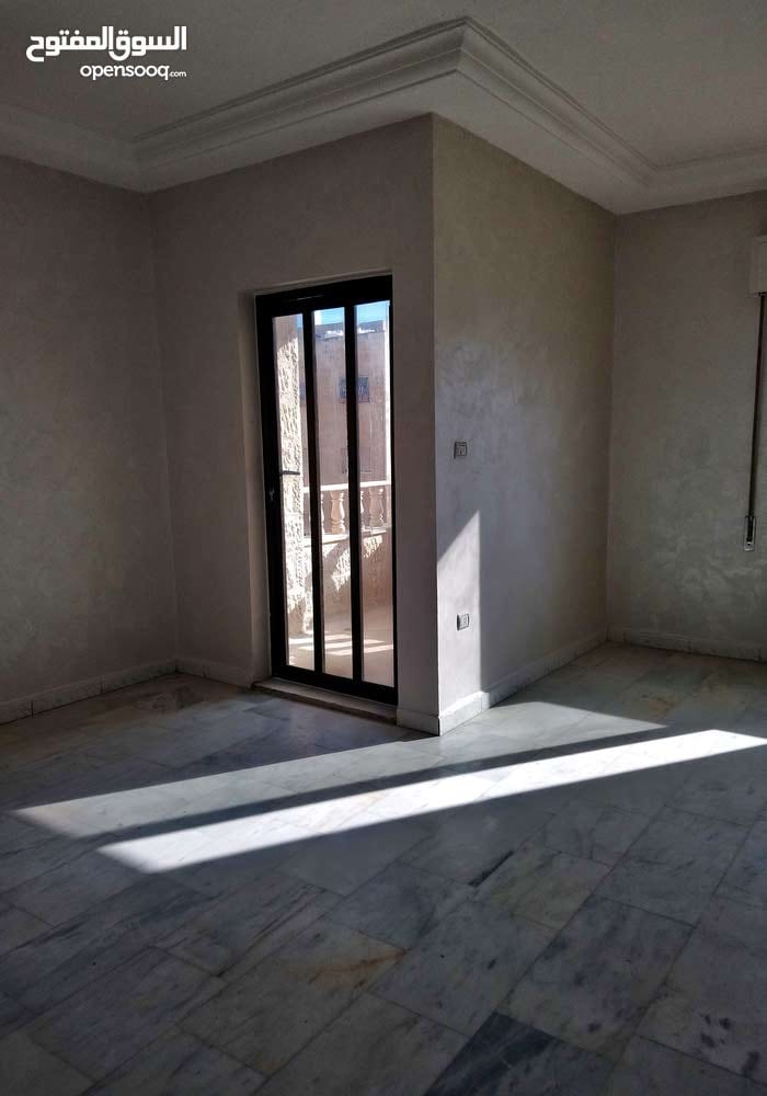 قرب مكة مول ط 2 للبيع 3 نوم وتوابعها 90 ألف دينار
لا تنسَ أنك شاهدت هذا الإعلان في عنكبوت
ط...