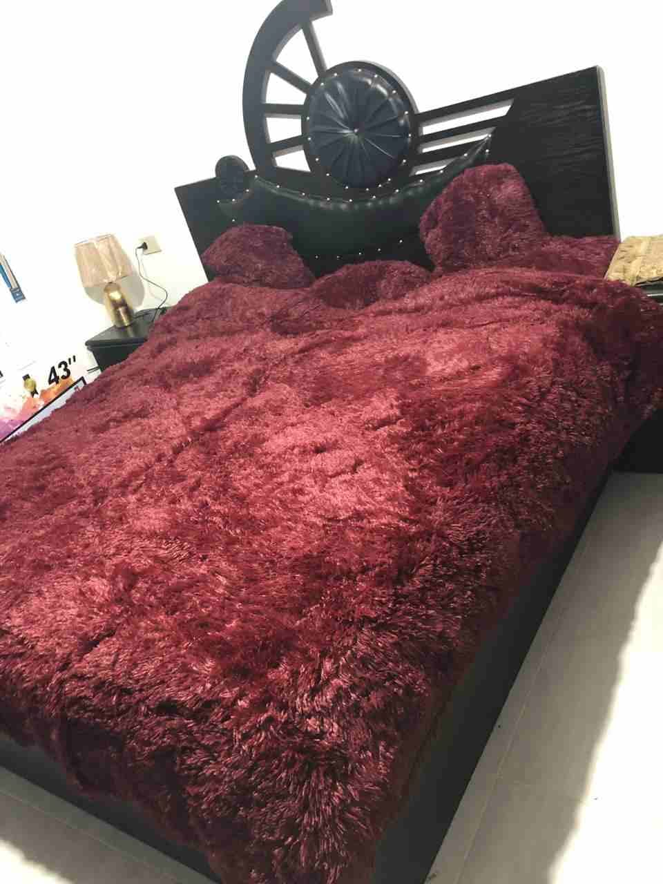غرفة نوم بحال جيده خشب لاتي 18
لا تنسَ أنك شاهدت هذا الإعلان في عنكبوت
غرفة نوم بحال جيده خشب لات...
