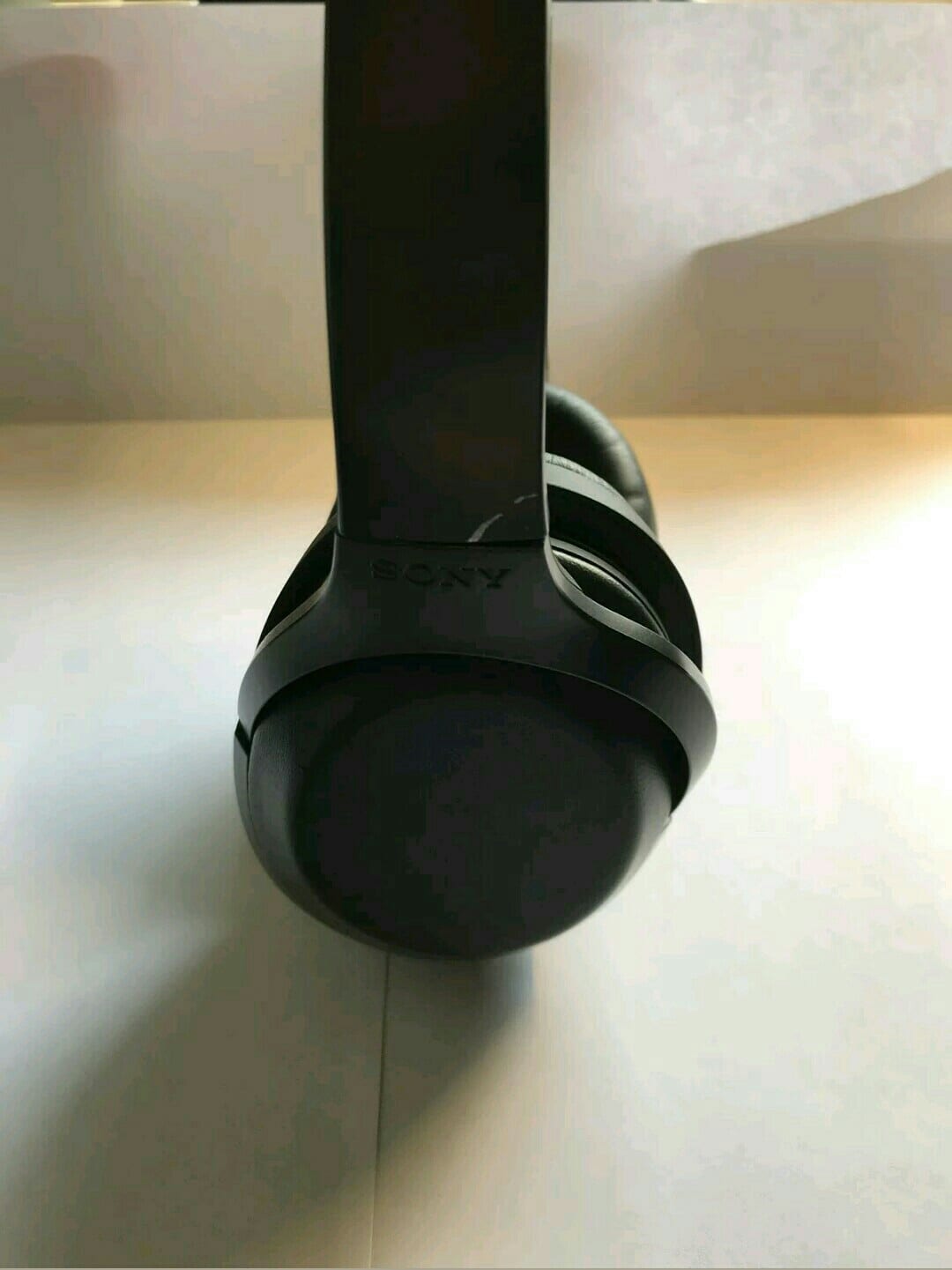 Sony MDR 1000X Noise Canceling Headphones - Black سماعات سوني ملكة العزل الاصلية
لا تنسَ أنك شاهدت هذا الإعلان في عنكبوت...