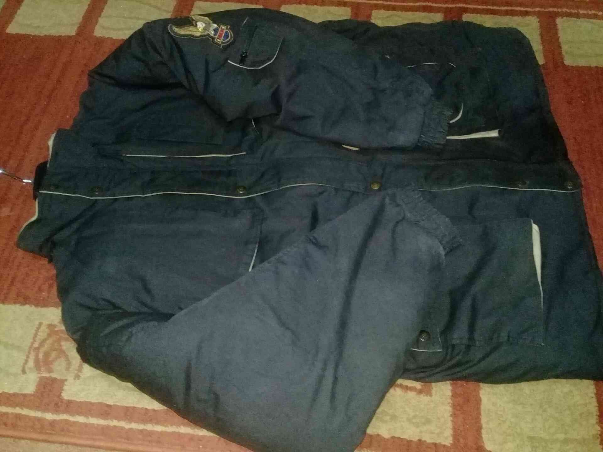 جاكيت اسود طويل من امريكا
لا تنسَ أنك شاهدت هذا الإعلان في عنكبوت
جاكيت اسود طويل من امريكا...