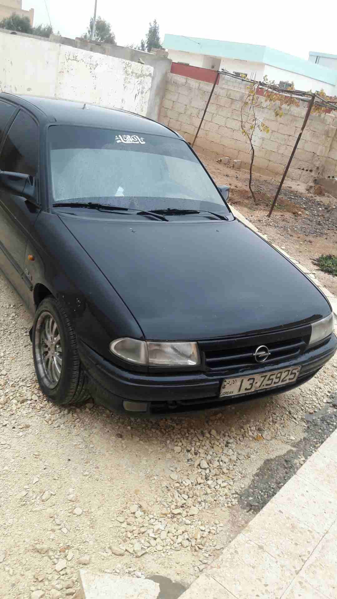 اوبل استرا 1992 اسود طمبون
لا تنسَ أنك شاهدت هذا الإعلان في عنكبوت
لون اسود ماتور 14 cc نظيف 55 %...