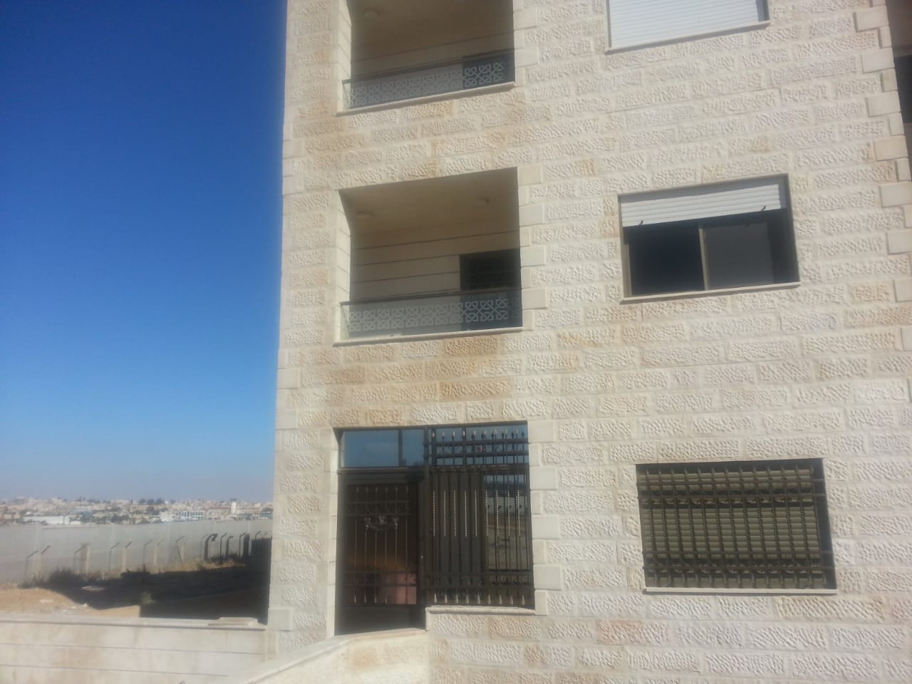 شقق للايجار
لا تنسَ أنك شاهدت هذا الإعلان في عنكبوت
يوجد شقق عدد 2
شقة ارضيه وطابق اول مع مصع...