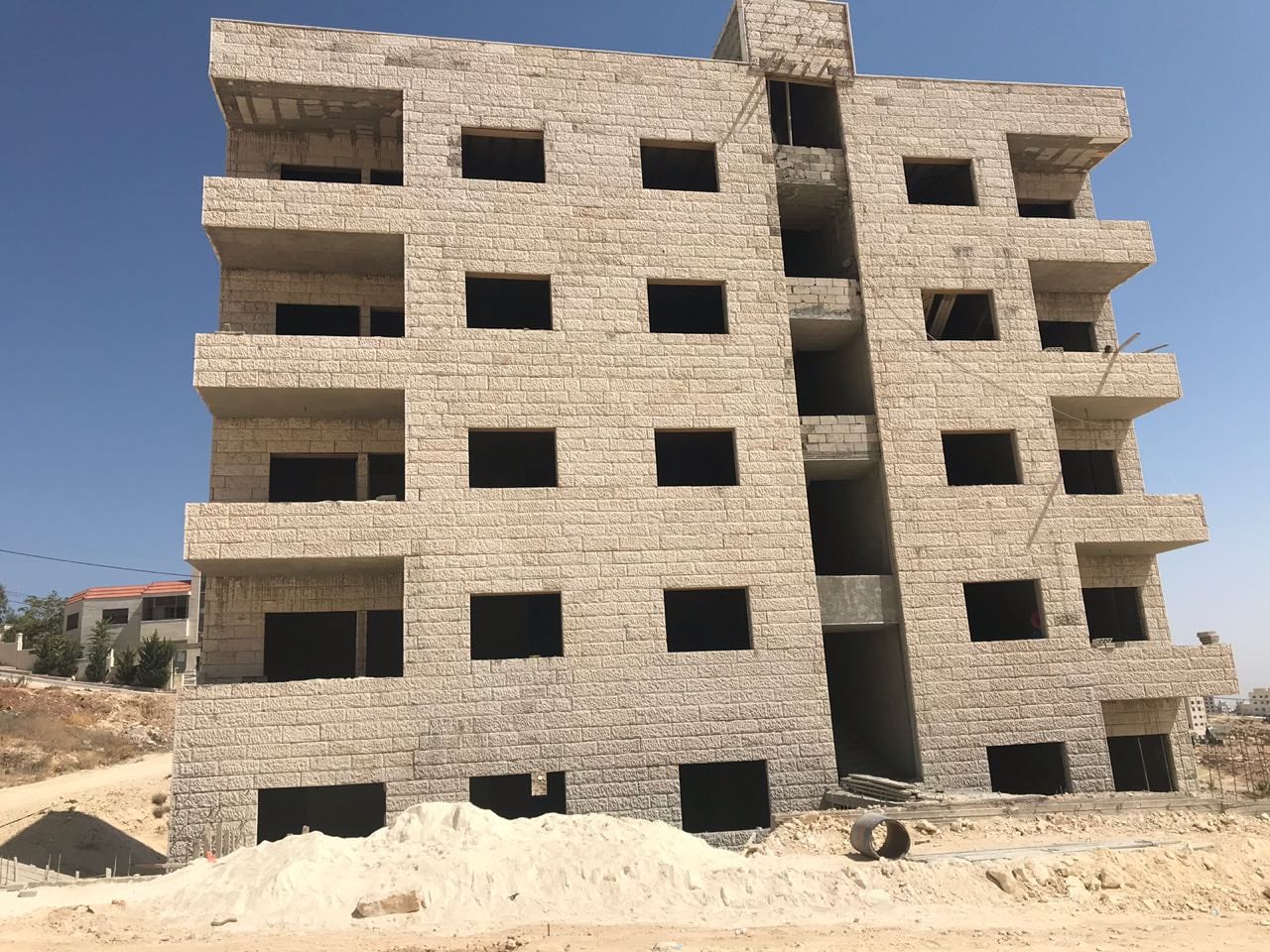 شقة طابق اول للبيع 150م بالجبيهة بسعر مميز
لا تنسَ أنك شاهدت هذا الإعلان في عنكبوت
شقة فاخرة...