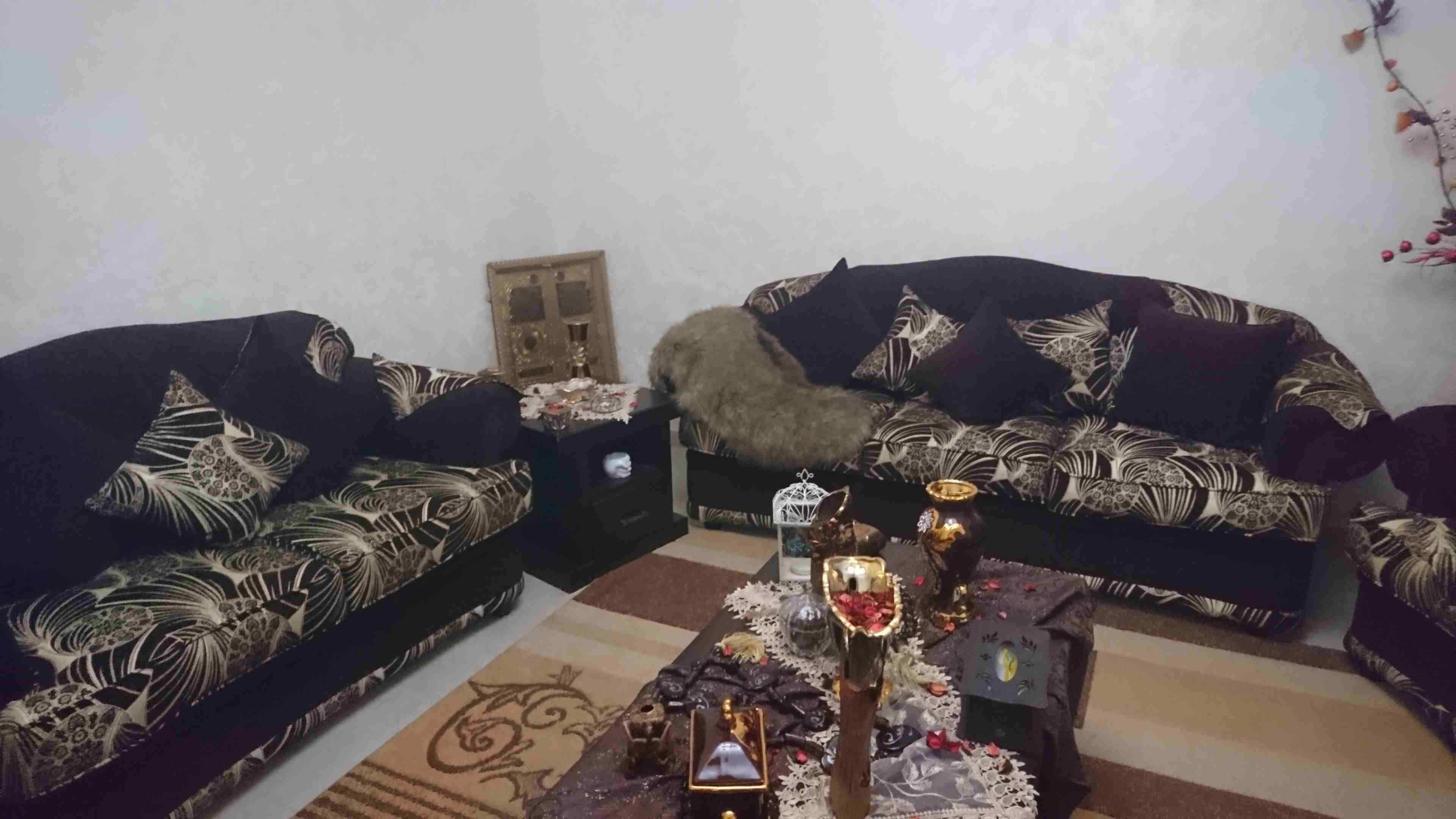 كنب صالون تفصيل
لا تنسَ أنك شاهدت هذا الإعلان في عنكبوت
كنب صالون تفصيل مع طاولات وبرادي...