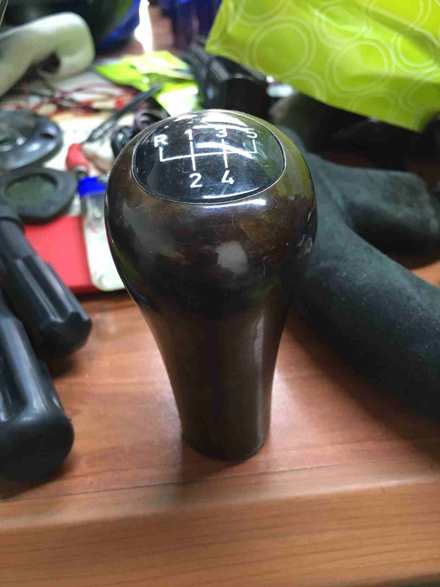 مجموعة طبة جير Shift Knob أصليات مميزة
لا تنسَ أنك شاهدت هذا الإعلان في عنكبوت
وارد اليابان . الا...