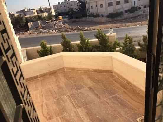 شقة للبيع عمان خلف جمرك عمان قابل للتفاوض بشئ بسيط
لا تنسَ أنك شاهدت هذا الإعلان في عنكبوت
شق...