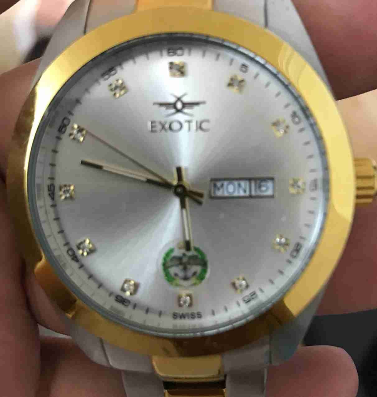 ساعة Exotic رجاليه تحمل شعار الجيش العربي الاردني
لا تنسَ أنك شاهدت هذا الإعلان في عنكبوت
سا...
