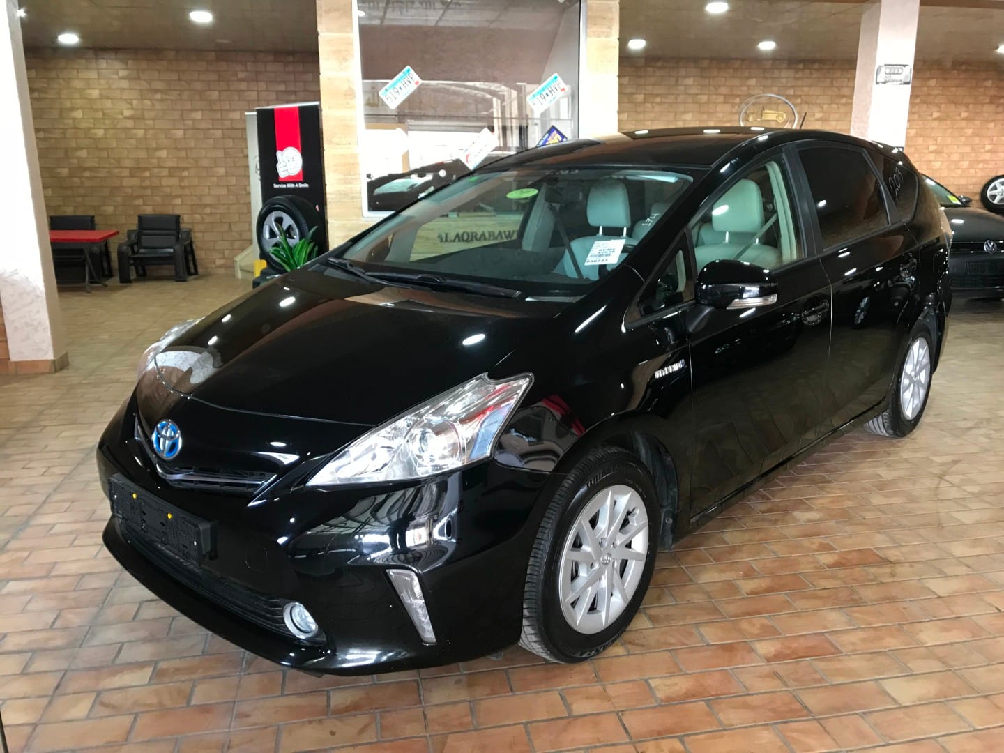 تويوتا بريوس بلس // سبع مقاعد عائليه 2013 TOYOTA - لون أسود -
لا تنسَ أنك شاهدت هذا الإعلان في عنكبوت...