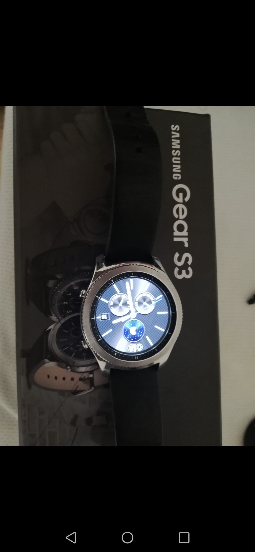 s3 clasic سامسونج
لا تنسَ أنك شاهدت هذا الإعلان في عنكبوت
ساعه سامسونج بحاله ممتازه 079983663...