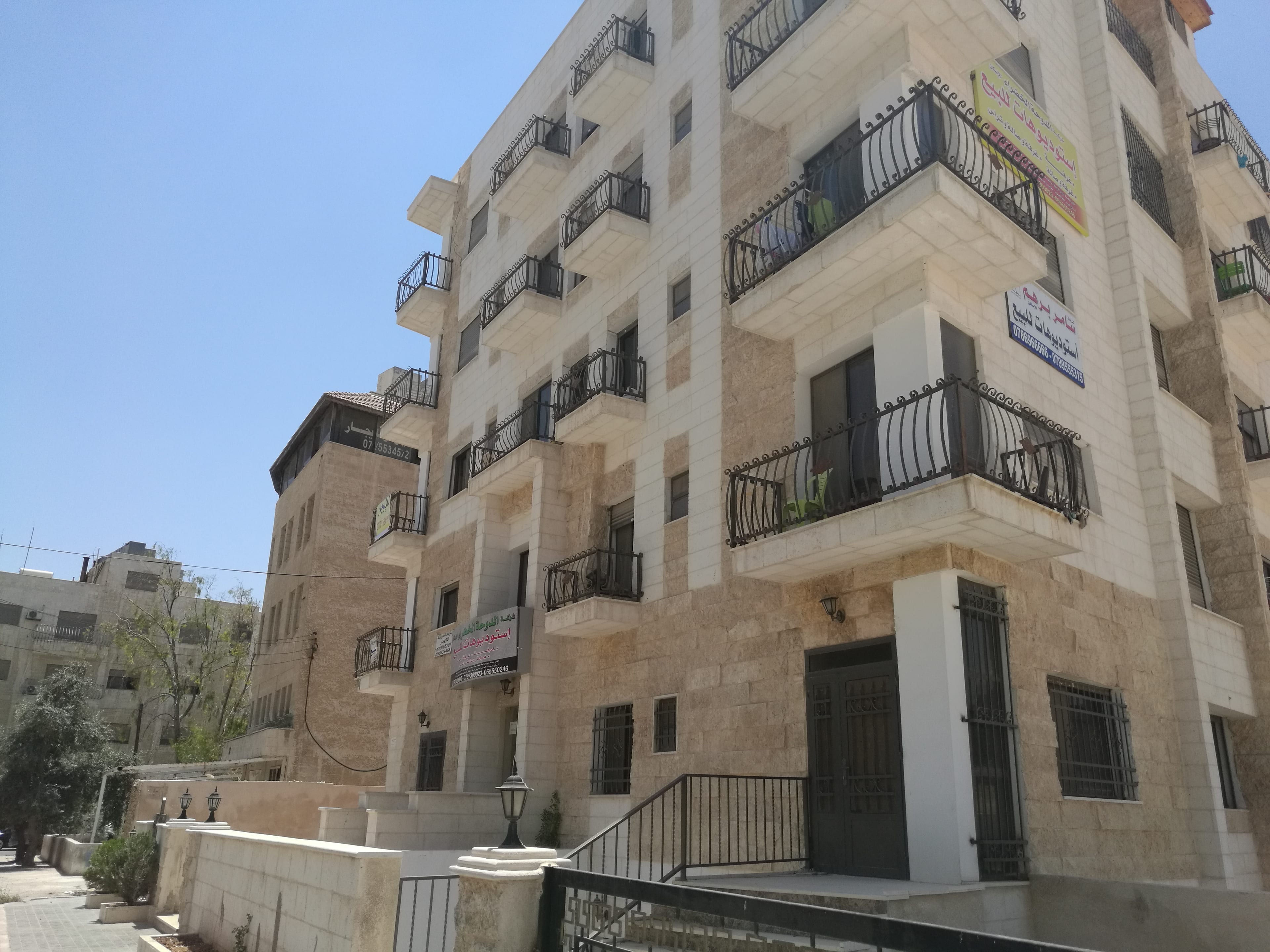 ستوديو مفروش جديد للإيجار في الشميساني يومي اسبوعي شهري
لا تنسَ أنك شاهدت هذا الإعلان في عنكبوت...