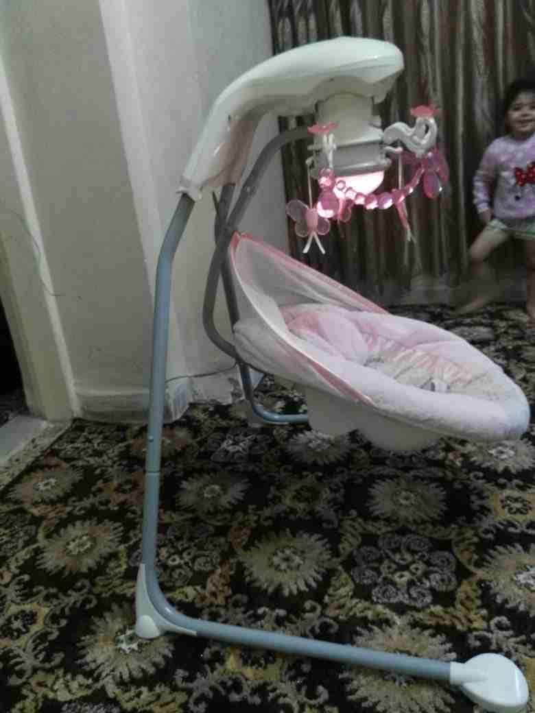 سرير اطفال كهربائي وارد بريطاني ماركة (Fisher-Price)
لا تنسَ أنك شاهدت هذا الإعلان في عنكبوت
سرير...