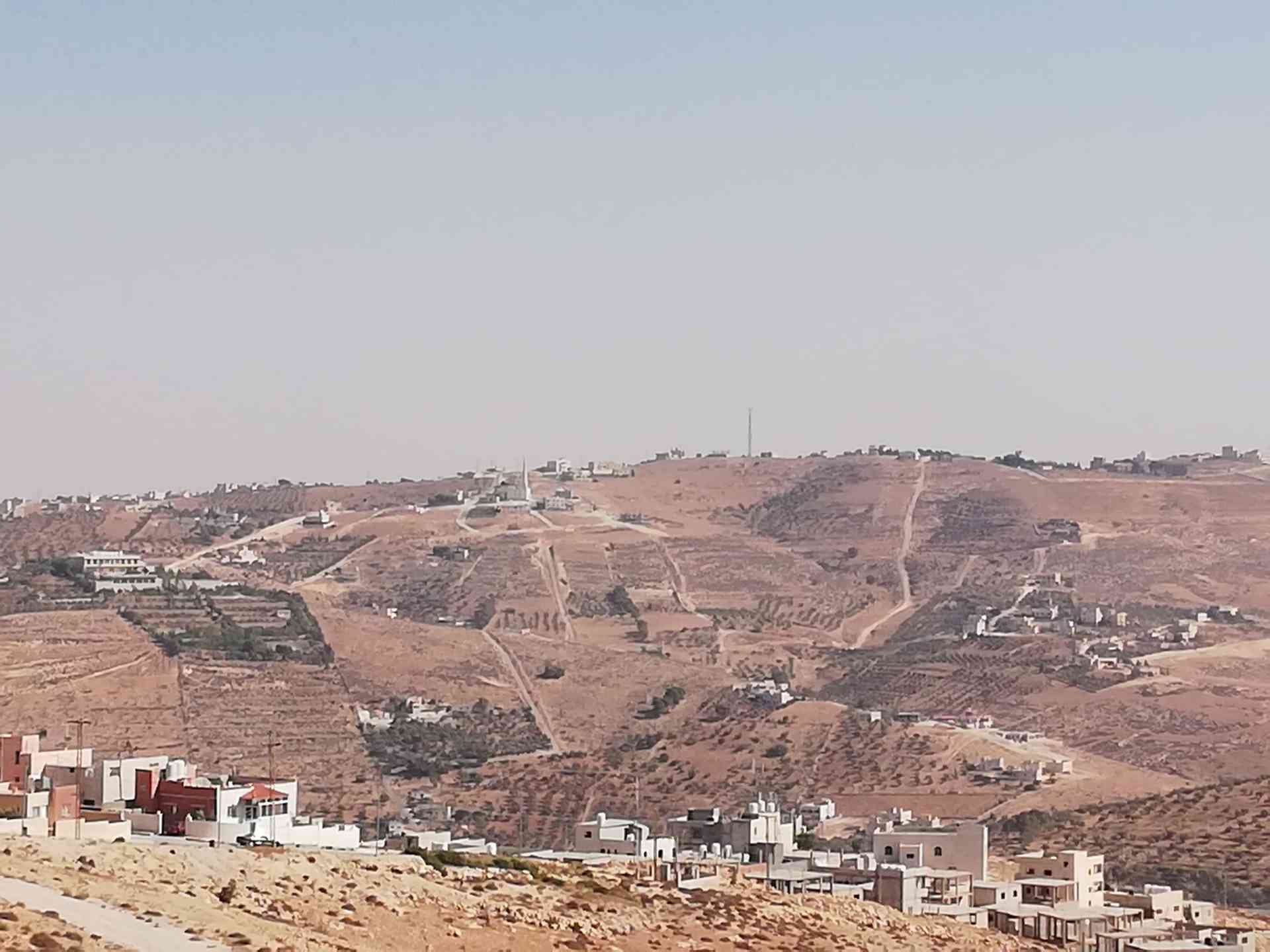 أرض للبيع في أم رمانه حوض الدغيليب اطلاله ولا اروع بسعر مغري جداً جدا
لا تنسَ أنك شاهدت هذا الإعلان في عنكبوت...
