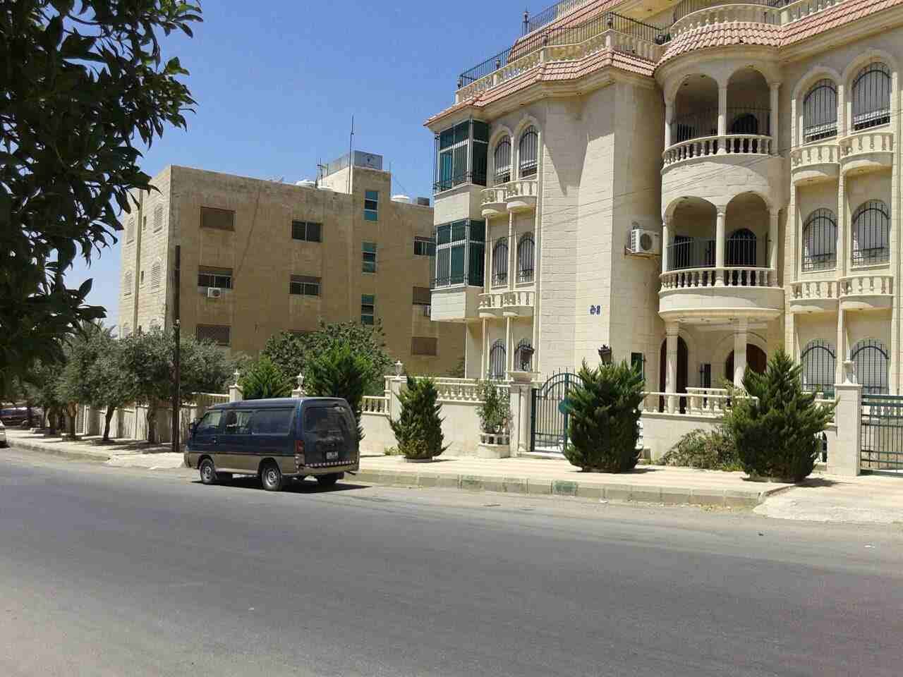 عماره 1040م في عمان شارع الاذاعه والتلفزيون
لا تنسَ أنك شاهدت هذا الإعلان في عنكبوت
عمار للبيع شا...
