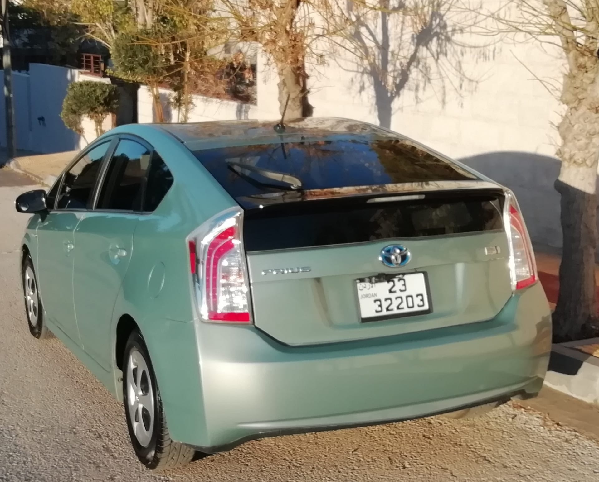 تويوتا بريوس 4 جيد - جمرك جديد 2014
لا تنسَ أنك شاهدت هذا الإعلان في عنكبوت
Toyota Prius 2014...