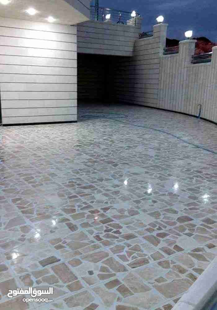 جلي وتنظيف وتلميع وتشميع جميع انواع البلاط للأستفسار0796240380
لا تنسَ أنك شاهدت هذا الإعلان في عنكبوت...