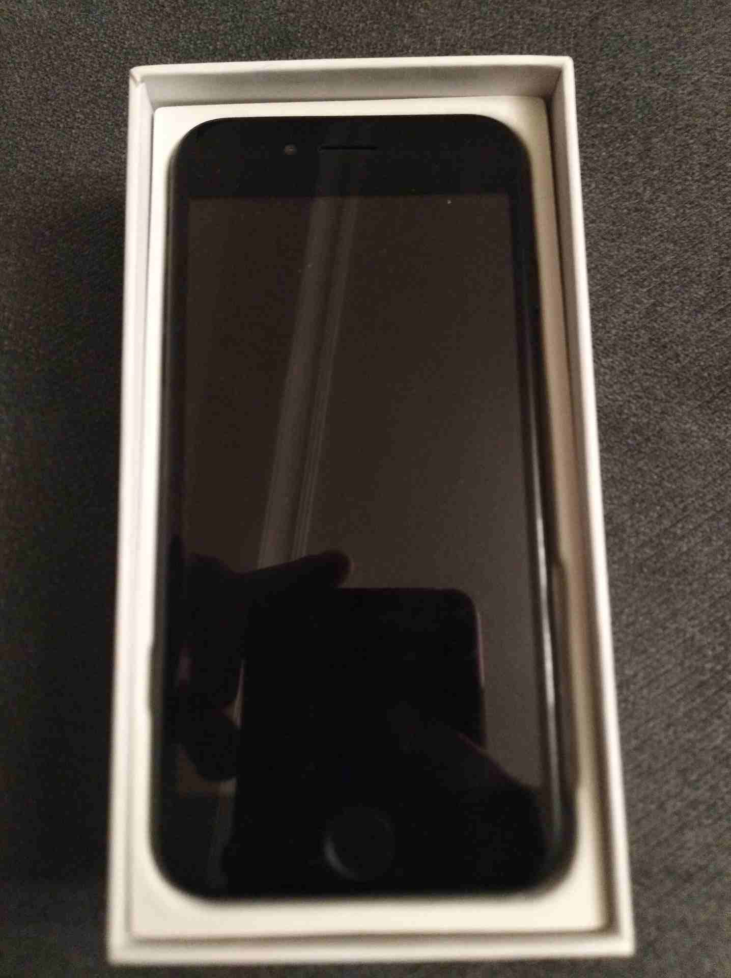 i phone 7 Chinese. اصلي100٪ بس القطع صيني
لا تنسَ أنك شاهدت هذا الإعلان في عنكبوت
والله عضمانتي...