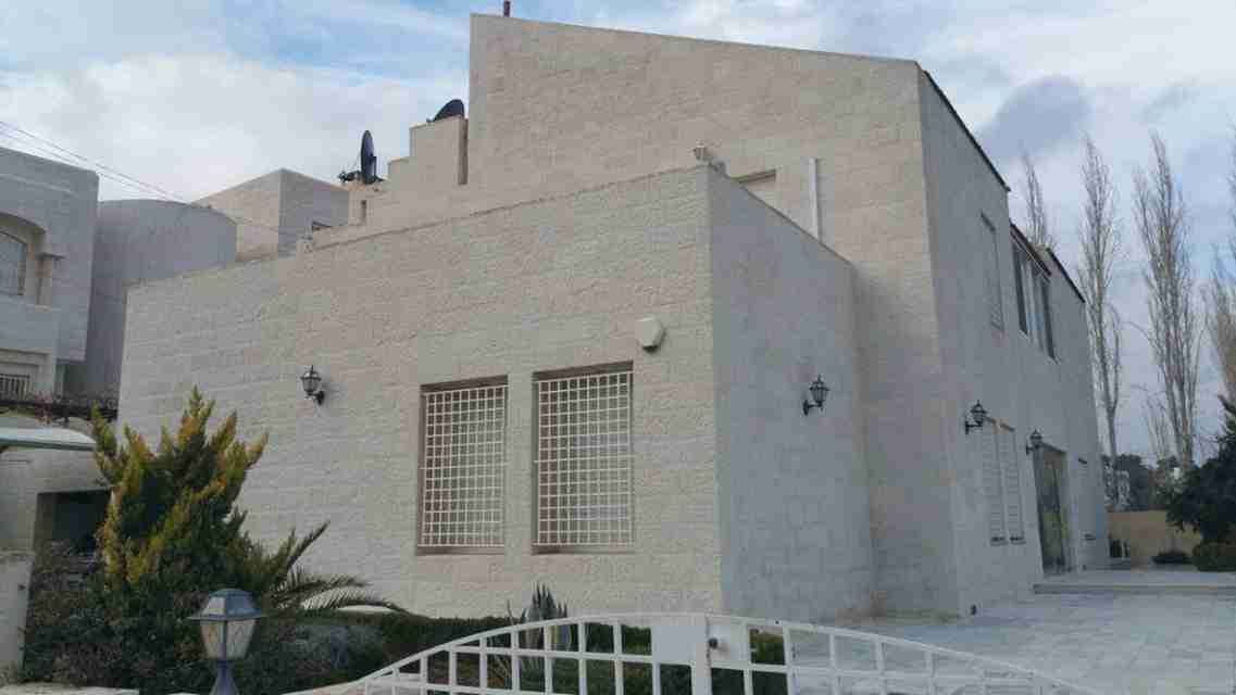 فيلا مستقله في ضاحيه الرشيد للبيع
لا تنسَ أنك شاهدت هذا الإعلان في عنكبوت
الأرض 780 م البناء...