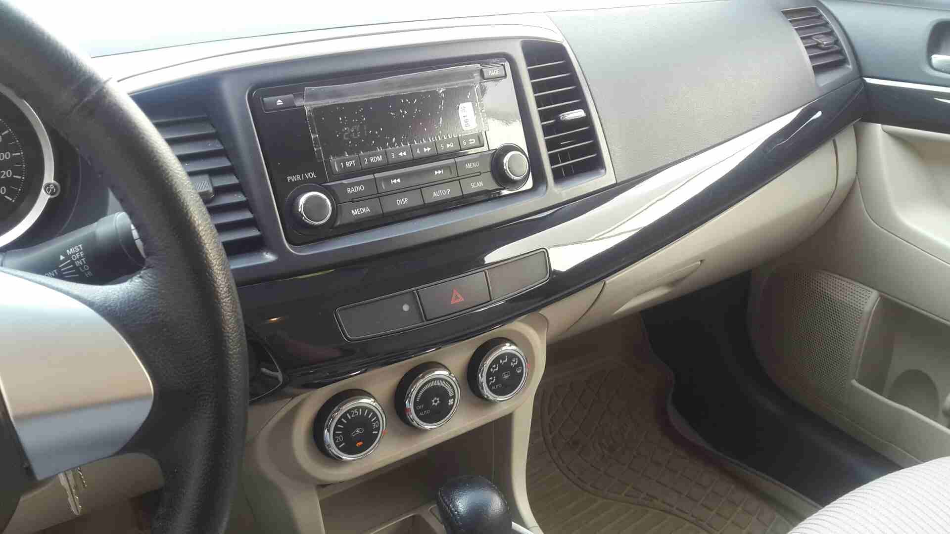 لانسر EX فل 2015
لا تنسَ أنك شاهدت هذا الإعلان في عنكبوت
لانسر EX
موديل 2015
محرك 1600 CC
جير...