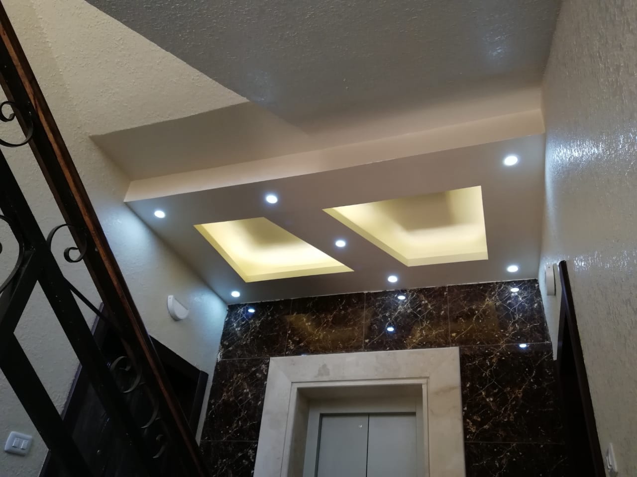 شقة اقساط في عرجان ومن المالك مباشرة
لا تنسَ أنك شاهدت هذا الإعلان في عنكبوت
شقة فاخرة للبيع...