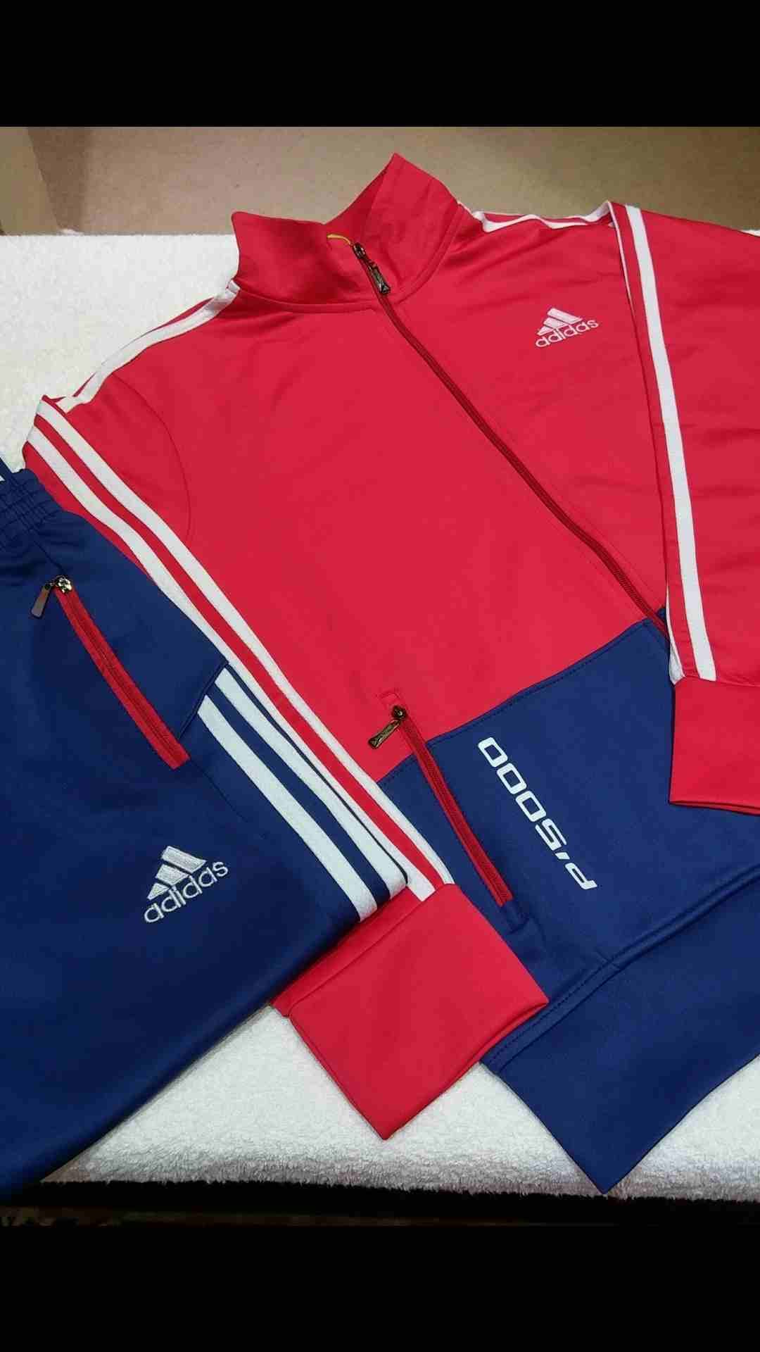 بدلات رياضية adidas
لا تنسَ أنك شاهدت هذا الإعلان في عنكبوت
جامات الاديداس كوبي ون نخب فوق الم...