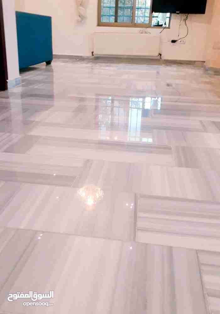 جلي وتنظيف وتلميع وتشميع جميع انواع البلاط للأستفسار0796240380
لا تنسَ أنك شاهدت هذا الإعلان في عنكبوت...