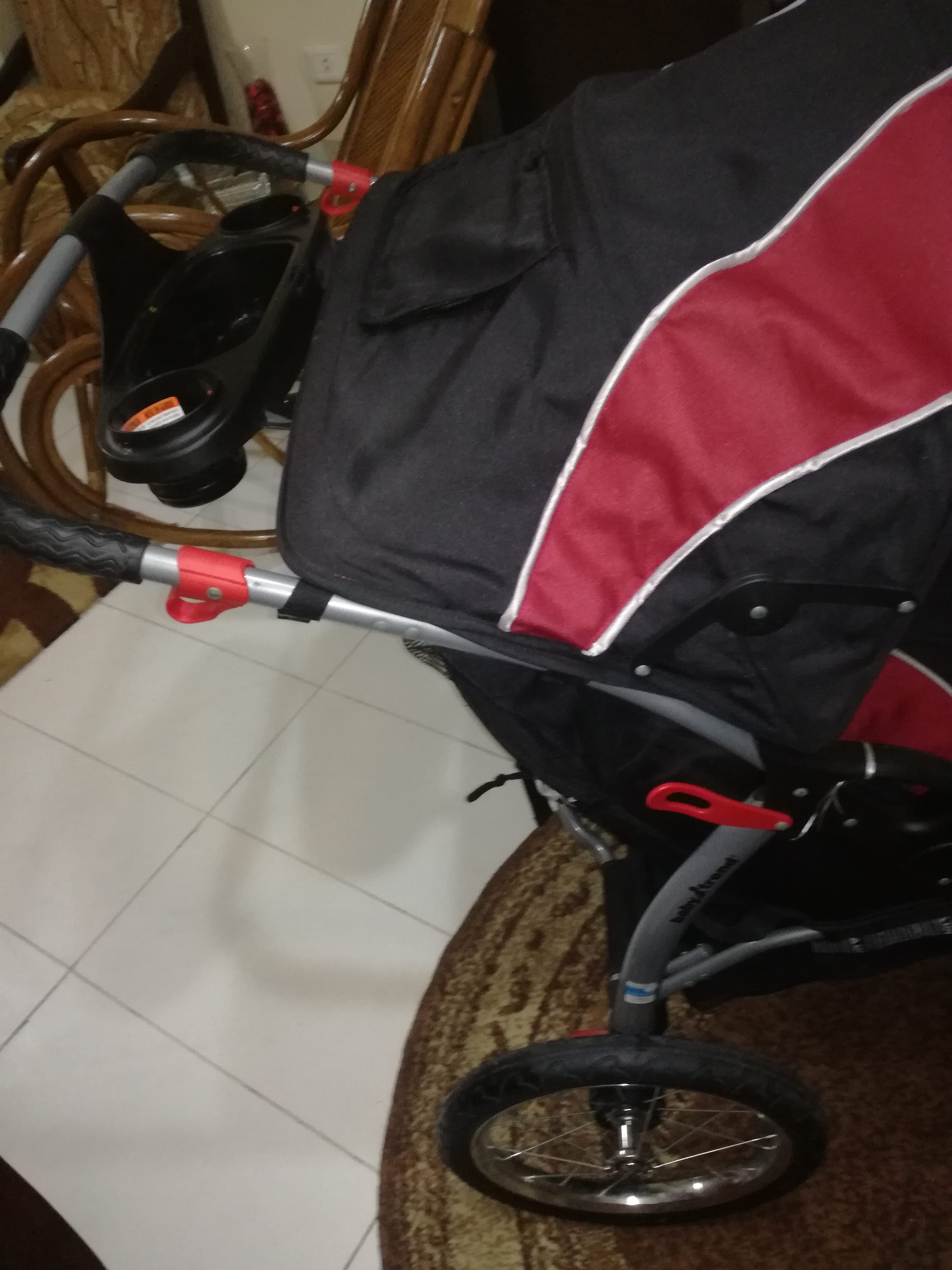 عرباية توام ماركة baby trend بسعر مغري
لا تنسَ أنك شاهدت هذا الإعلان في عنكبوت
عرباية اطفال...