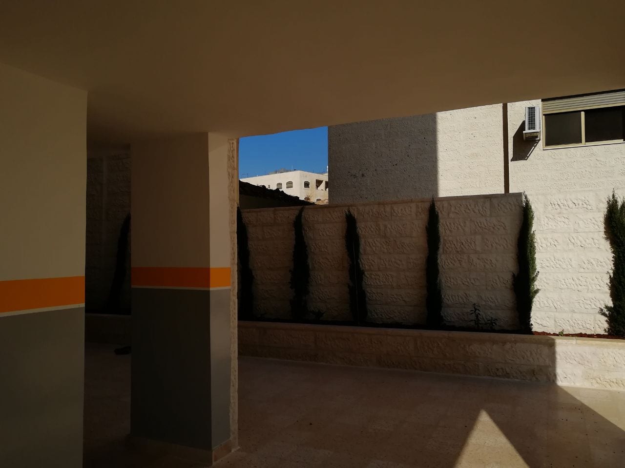 شقة فاخرة اقساط في الجبيهة((طلوع الجاذبية))) ومن المالك مباشرة
لا تنسَ أنك شاهدت هذا الإعلان في عنكبوت...