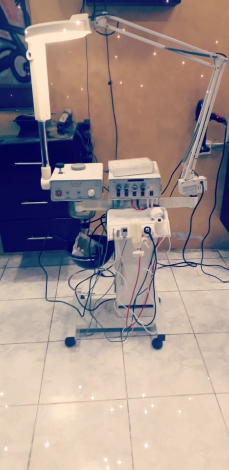عدة صالون للبيع جهاز تنضيف البشره 10وضائف الجهاز شغال ميه ميه كل اغراضو
لا تنسَ أنك شاهدت هذا الإعلان في عنكبوت...