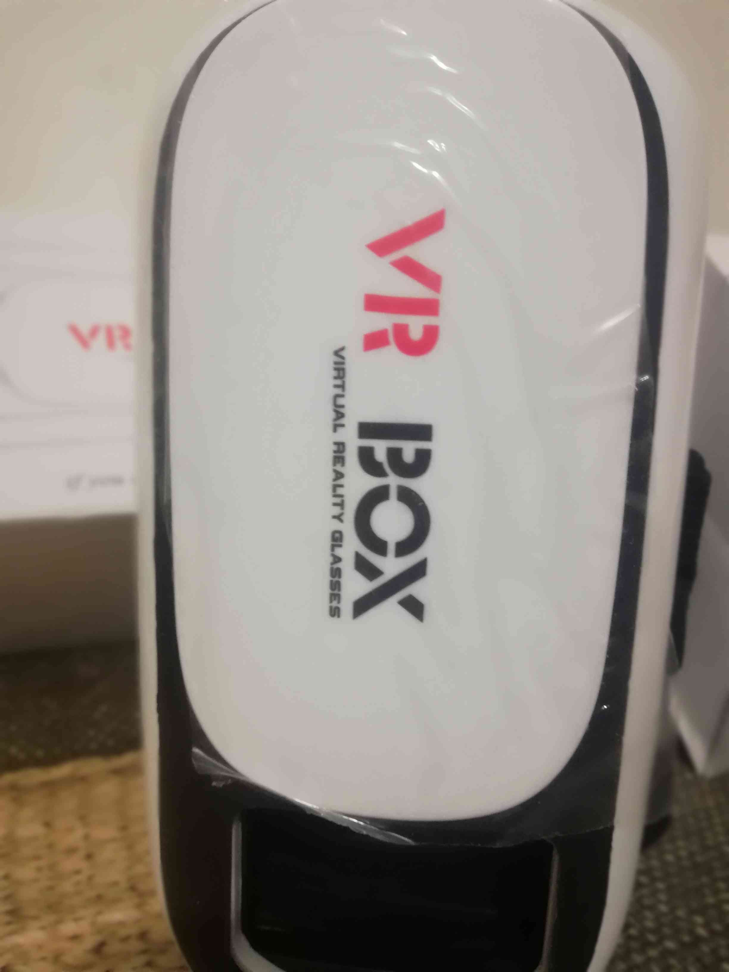 vr box بسعر مغرررري نظارة الواقع الافتراضي
لا تنسَ أنك شاهدت هذا الإعلان في عنكبوت
يوجد في ا...