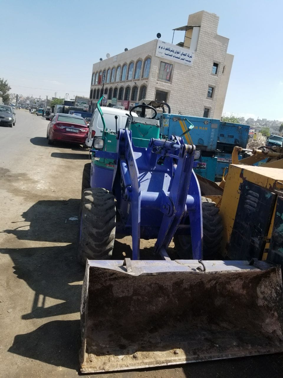 جرافات صغيرة لايجار عرض 1.5م تنظيف تزفيت ساحات واسطح تسويات فرد مواد شهري يومي
لا تنسَ أنك شاهدت هذا الإعلان في عنكبوت...