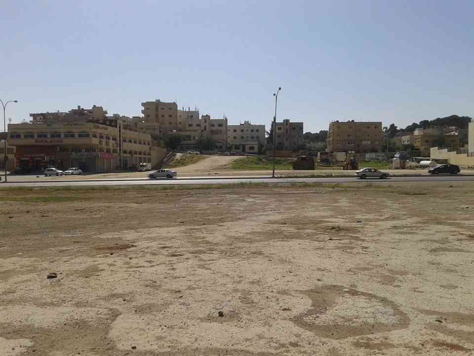 الأردن - عمان
قطعة ارض تجاري في الجويدة/ المستندات و أم زعرورة
حوض: المستندات و أم زعرورة
المساحة: 1.15 دنم
الموقع: مقابل نادي الرماية الملكي
واجهة على الشارع 57م، طول 20م تقريبا
شارع 36م
تصنيف...