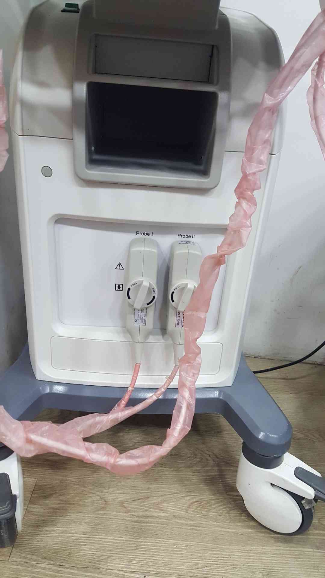 جهاز Ultra sound ثنائي الابعاد للبيع
لا تنسَ أنك شاهدت هذا الإعلان في عنكبوت
1. جهاز التراساو...