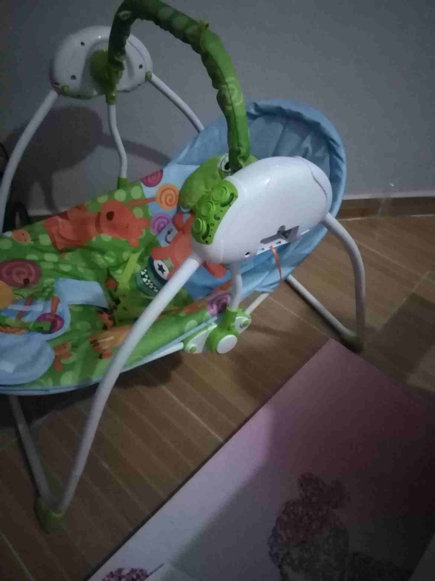 مرجيحه أطفال من عمر شهر
لا تنسَ أنك شاهدت هذا الإعلان في عنكبوت
مع موسيقى شبه جديده
3 سرعات
كهربا...