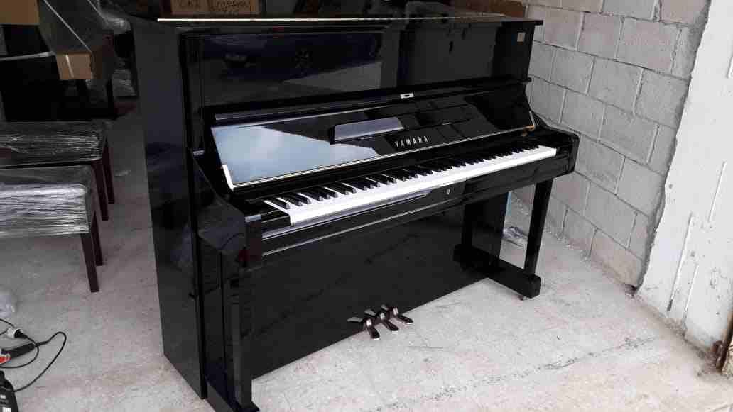 Yamaha piano made in Japan بيانو ياماها ياباني
لا تنسَ أنك شاهدت هذا الإعلان في عنكبوت
بيانو ياما...