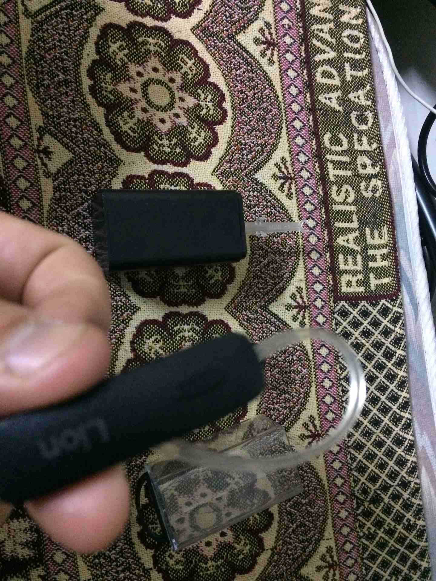 البدل ع طيور
لا تنسَ أنك شاهدت هذا الإعلان في عنكبوت
البدل ع طيور كاميرا سمع بلوتوث...