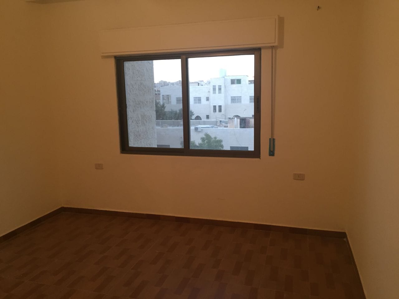 شقة طابق ثاني للبيع في طبربور من المالك مباشره
لا تنسَ أنك شاهدت هذا الإعلان في عنكبوت
شقة لل...