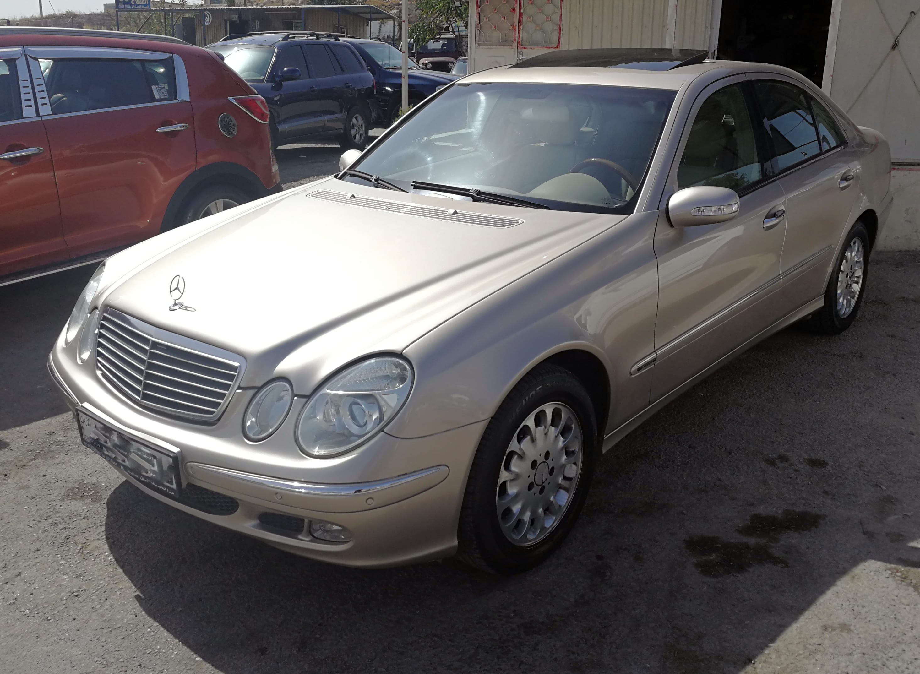 مرسيدس E200 2003 فل مع فتحة
لا تنسَ أنك شاهدت هذا الإعلان في عنكبوت
**البيع بداعي التجارة
**غ...