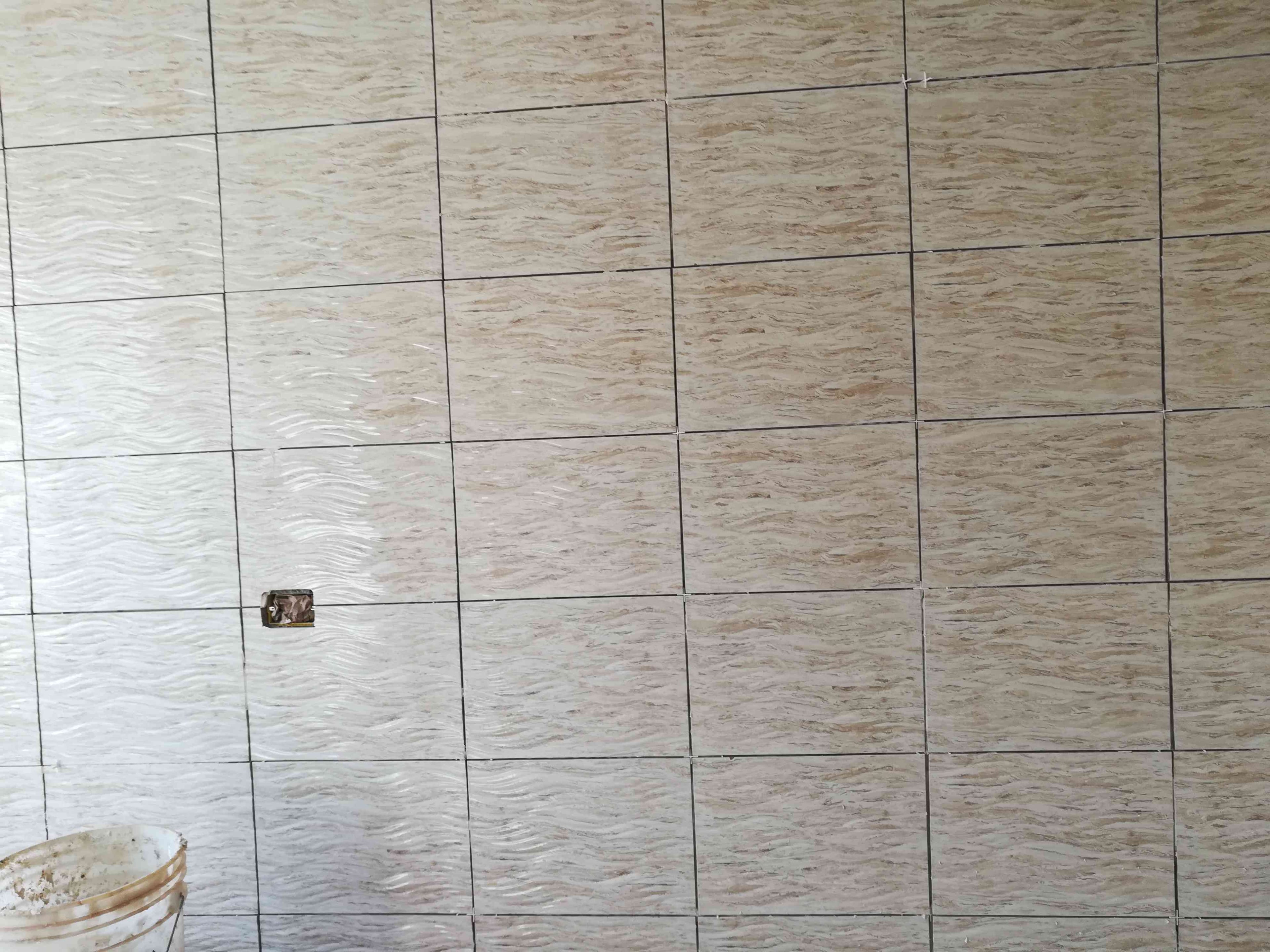 معلم بلاط طينه ولاسق ومعلم شحف بشتغل بليوميه 35دينارهاتف 0795613892
لا تنسَ أنك شاهدت هذا الإعلان في عنكبوت...