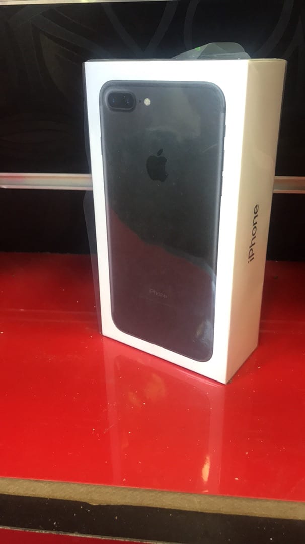 جديد أمريكي (iphone 7 (128)) بسعر رائع جدا
لا تنسَ أنك شاهدت هذا الإعلان في عنكبوت
ايفون 7 1...