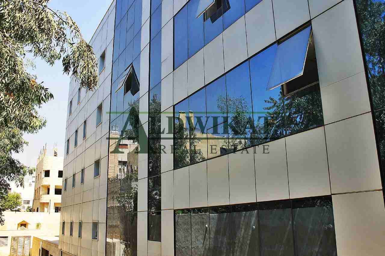 مجمع تجاري مكاتب للبيع في الشميساني بمساحة بناء 5000م
لا تنسَ أنك شاهدت هذا الإعلان في عنكبوت
رقم...
