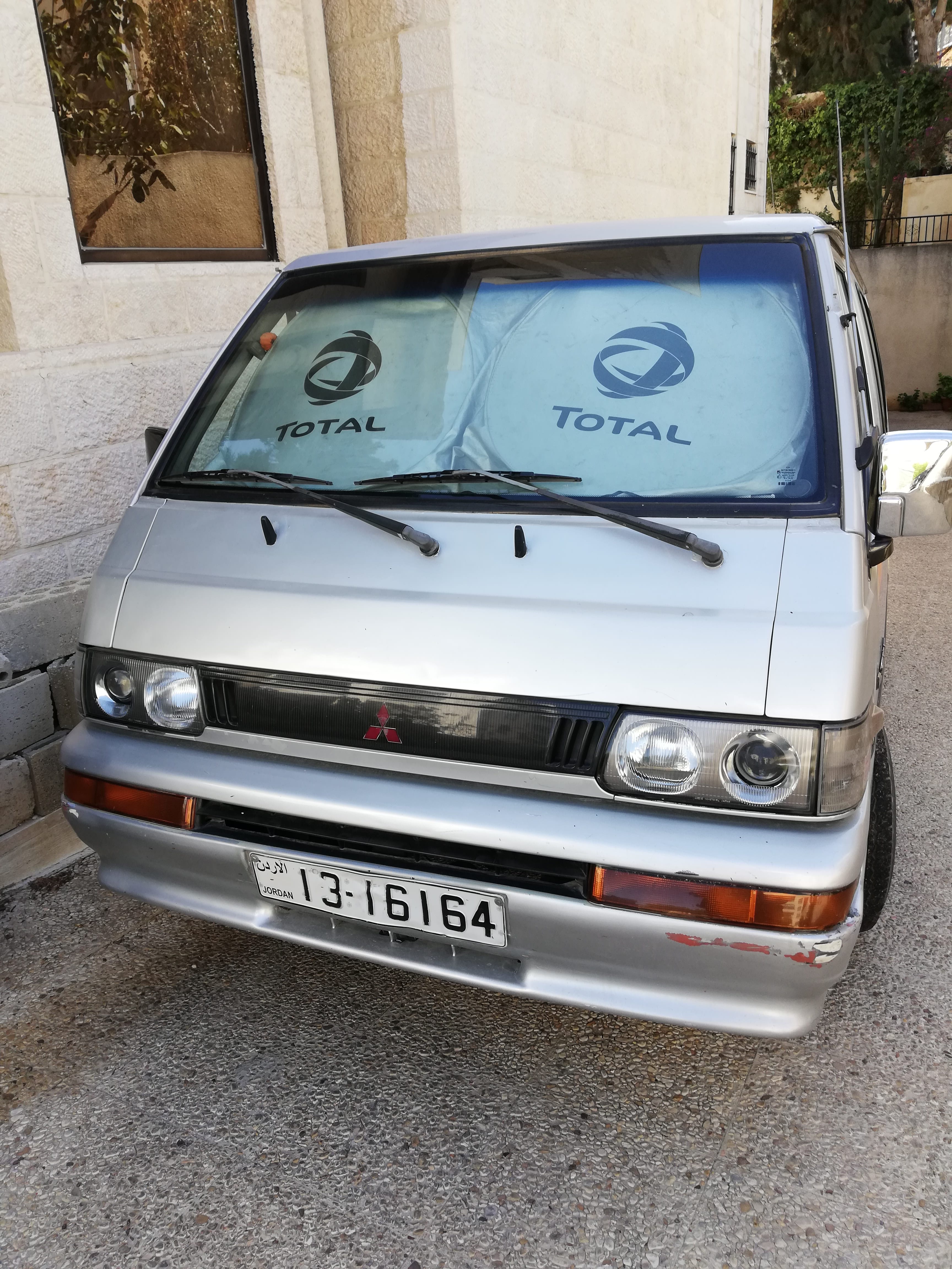 باص ميتسوبيشي L300
لا تنسَ أنك شاهدت هذا الإعلان في عنكبوت
باص ميتسوبيشي L300 موديل 97 بنزين...