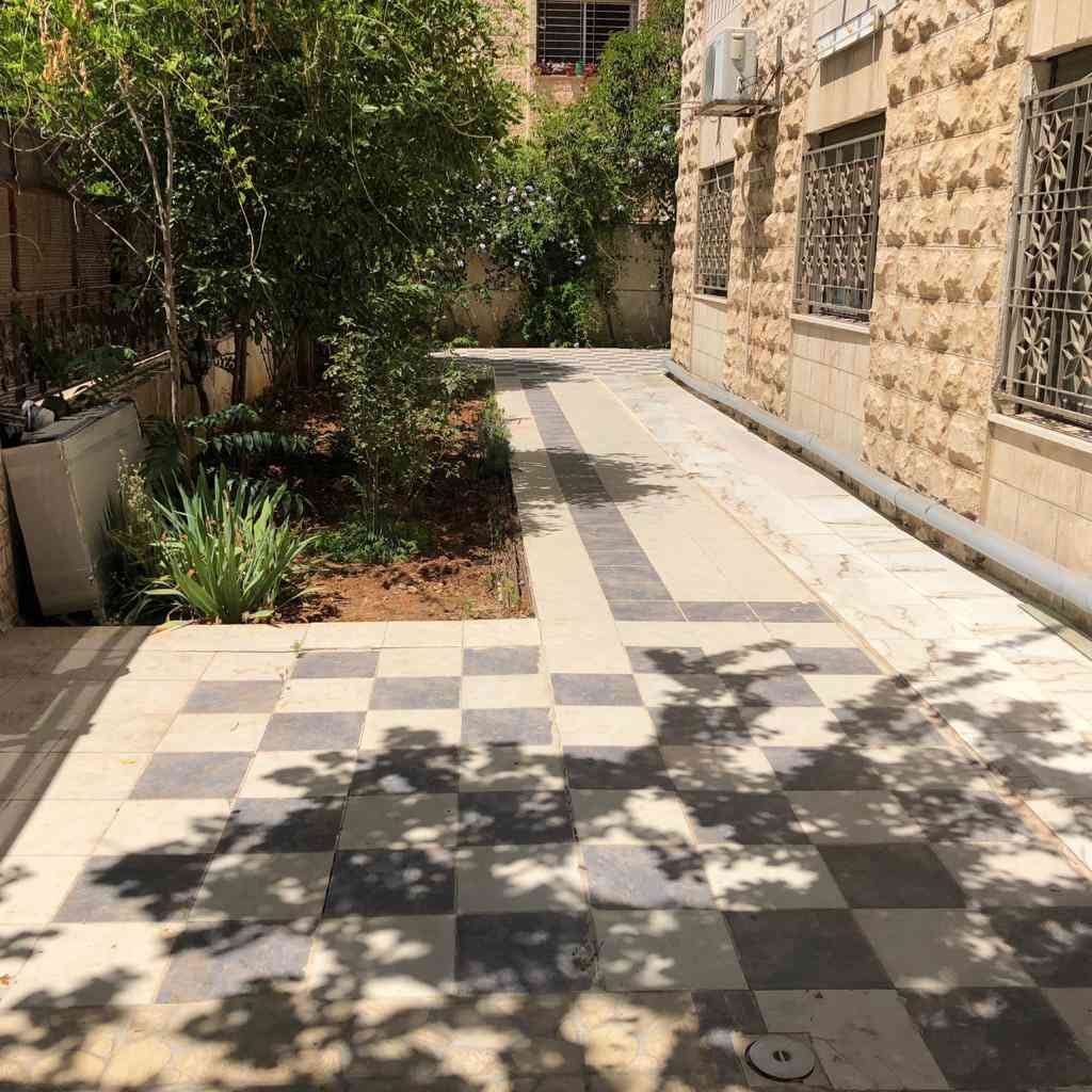 الصويفيه شقه ارضيه للبيع مجدده بالكامل 206 حديقه وتراسات 350م سعر لقطه 150 الف
لا تنسَ أنك شاهدت هذا الإعلان في عنكبوت...