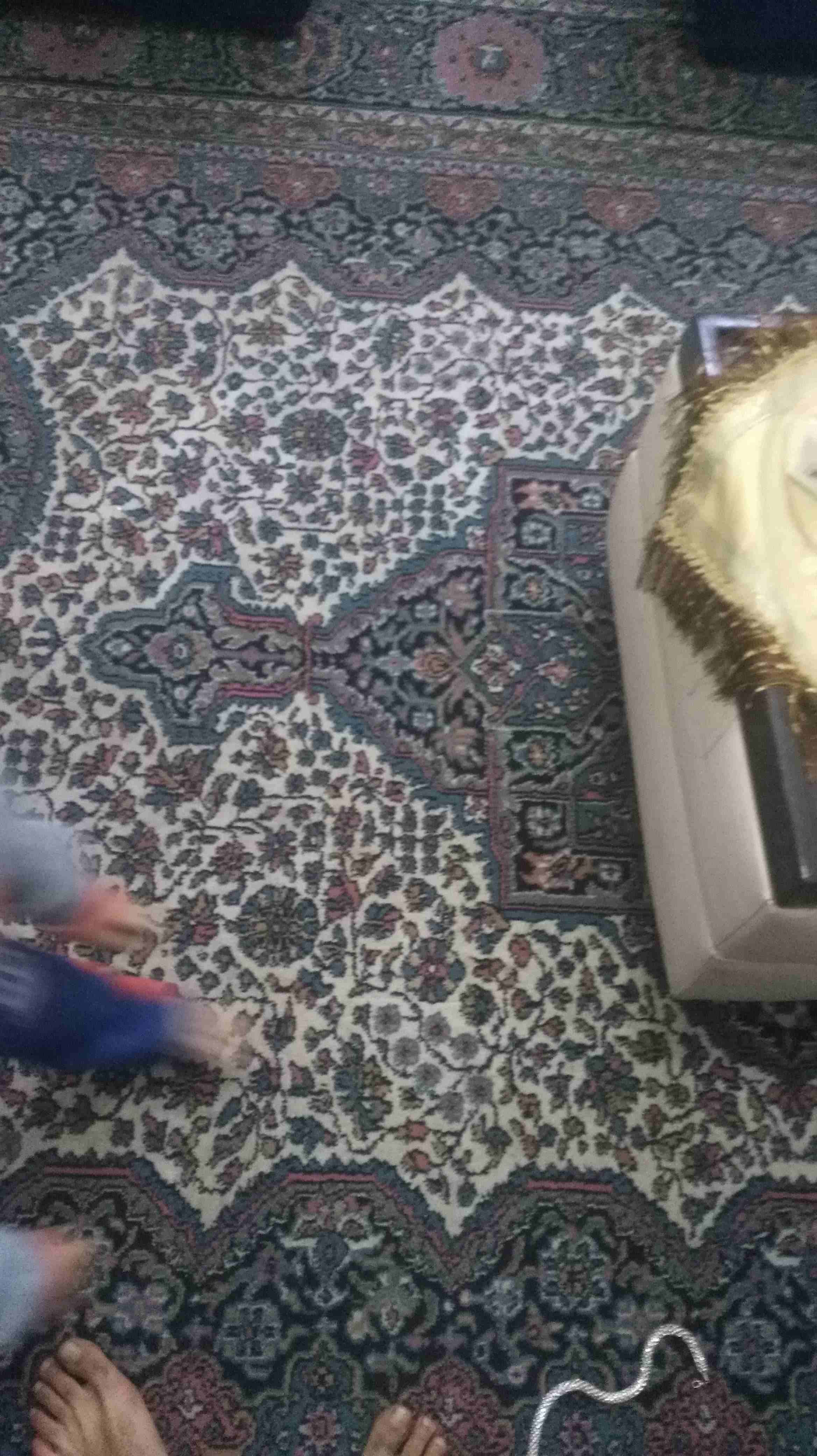 طقم كنب مع سجاده وطاولتين
لا تنسَ أنك شاهدت هذا الإعلان في عنكبوت
انصاف جدن...