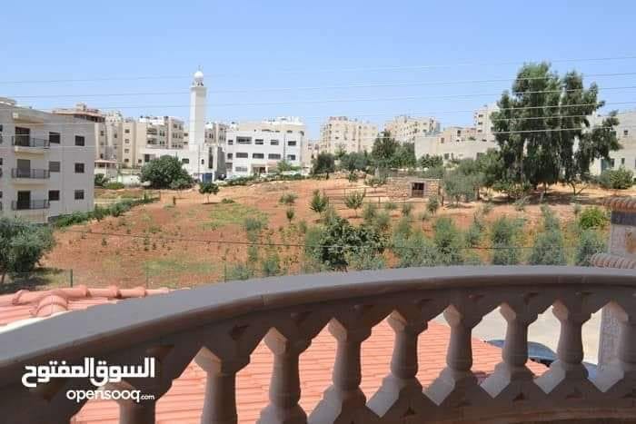 شقة 201م للبيع /شفا بدران مقابل جامعة العلوم التطبيقيه
لا تنسَ أنك شاهدت هذا الإعلان في عنكبوت...