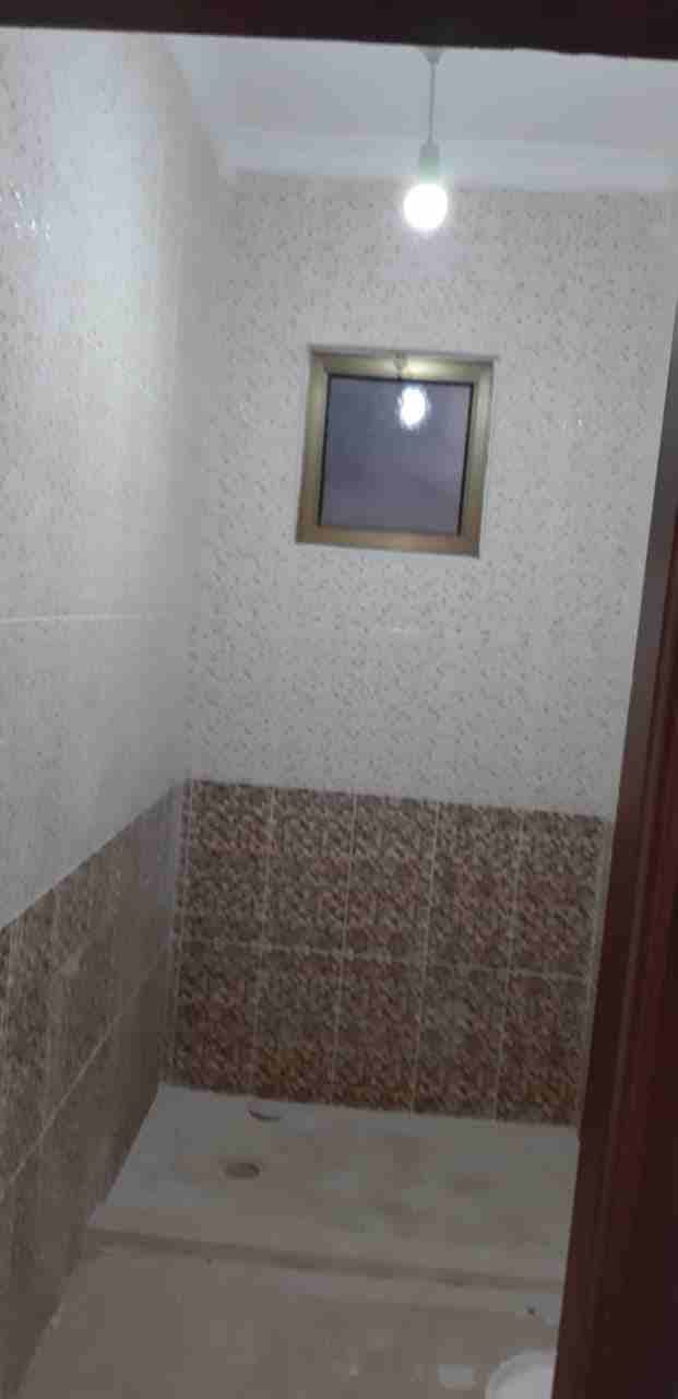 آخر شقة في الإسكان أرضية للبيع بسعر 37الف معفاة من الرسوم 0788040194
لا تنسَ أنك شاهدت هذا الإعلان في عنكبوت...