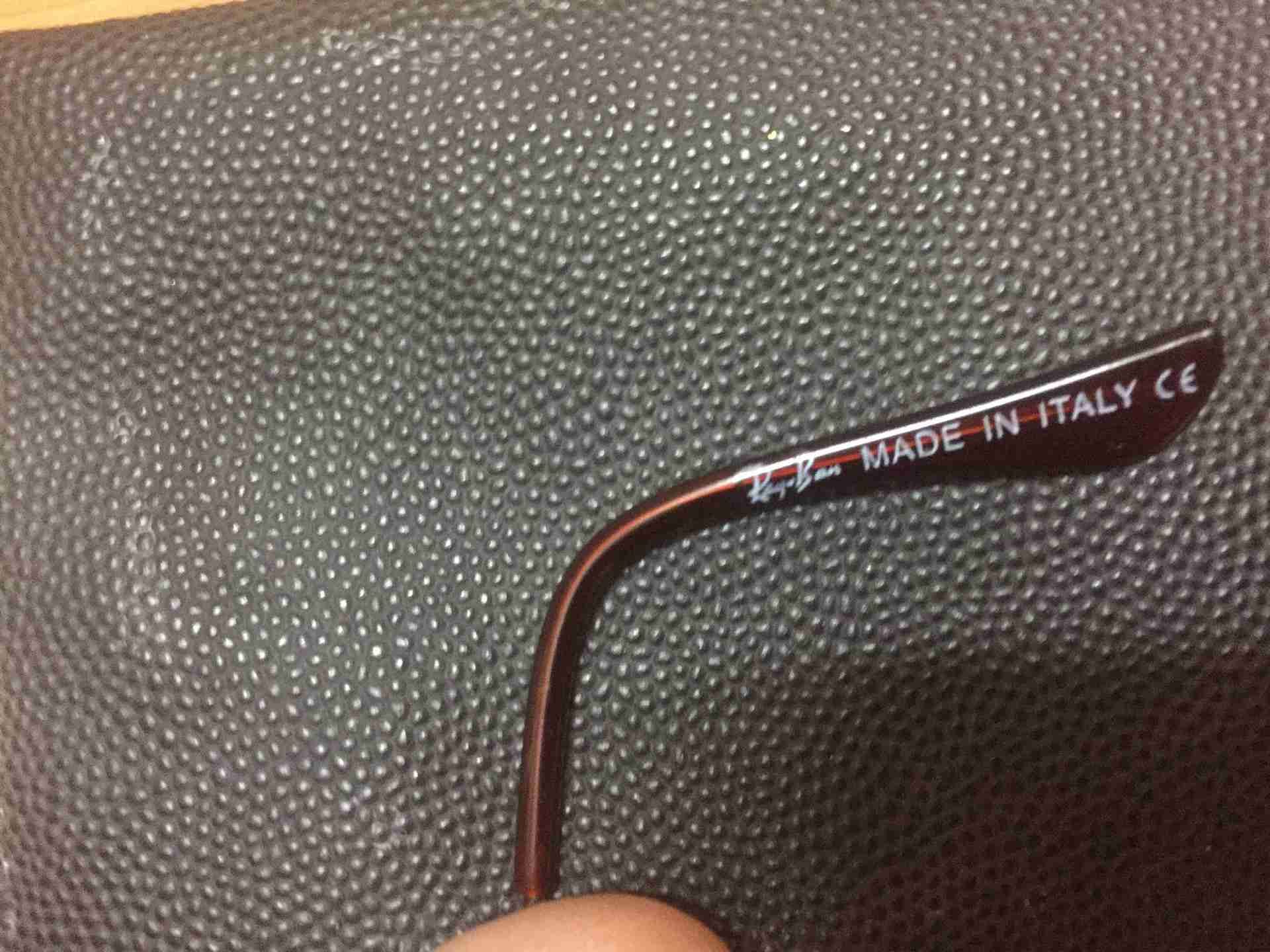 نظاره Rayban اصليه ايطالي
لا تنسَ أنك شاهدت هذا الإعلان في عنكبوت
نظاره ريبان اصليه ومختومه ب...