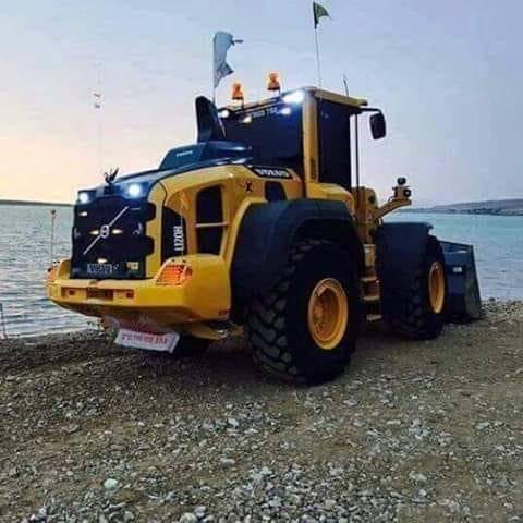 حفاره جنزير جك همر شاكوش 300 جرافه لودر 380 للاجار
لا تنسَ أنك شاهدت هذا الإعلان في عنكبوت
ل...