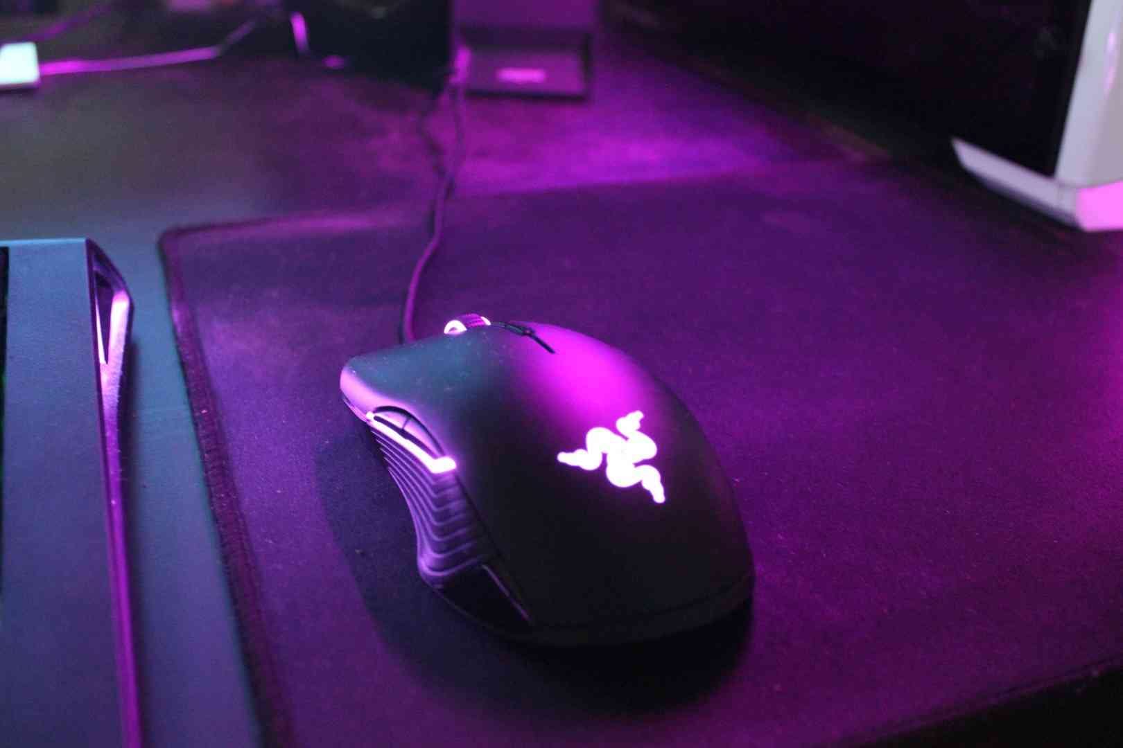 Razer Lancehead Tournament Edition
لا تنسَ أنك شاهدت هذا الإعلان في عنكبوت
- Razer Lancehead...